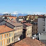 New 2 Bedroom In Navigli With A Great View! Milão