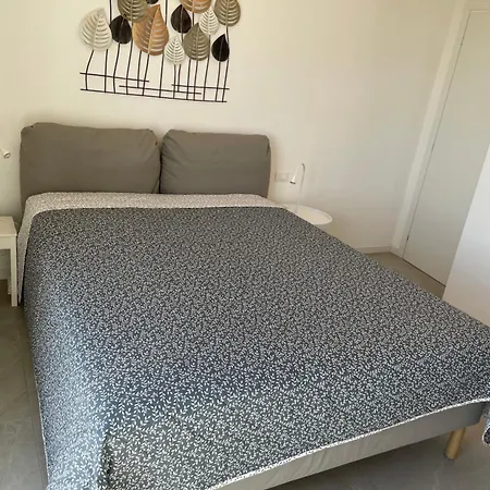 Apartamento New 2 Bedroom In Navigli With A Great View! *